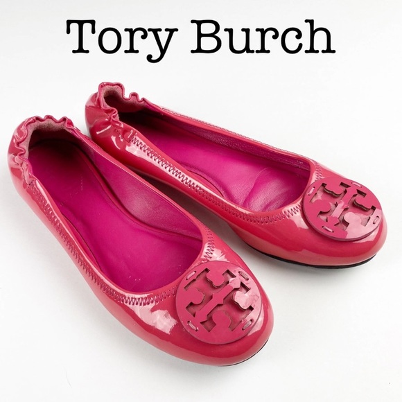 Tory Burch Shoes - Tory Burch Reva Fuchsia Patent Leather Flats Size 6